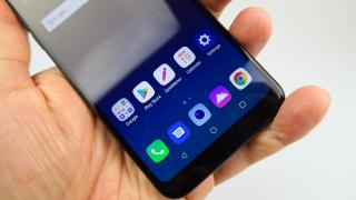 LG Q7: OS, UI, aplicaţii bazate pe Android 8.1.0 Oreo, varianta LG UI