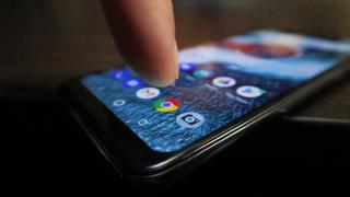 Motorola One: Benchmark-uri peste Lite-urile de la Huawei, cele de anul trecut dar și P20