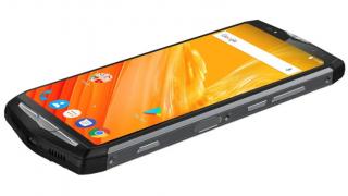 TomTop ne propune două 2 telefoane interesante pentru două segmente de consumatori diferite