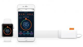 Apple te lasă în sfârşit să îţi monitorizezi somnul cu accesoriul Beddit (sleep tracker)