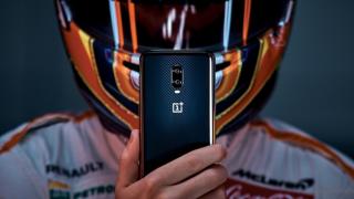 OnePlus 6T McLaren Edition este acum oficial! Are 10 GB RAM și este cel mai scump telefon al companiei