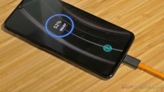 OnePlus 6T vs. OnePlus 6T McLaren Edition într-un test de încărcare rapidă; Aflăm ce ne rezervă noua tehnologie Warp Charge 30 