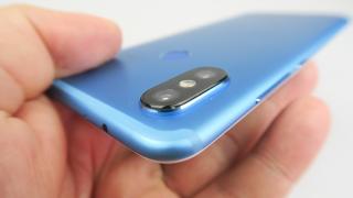 Xiaomi Mi A2: Cameră campion pe selfie şi prim planuri, culori bine calibrate