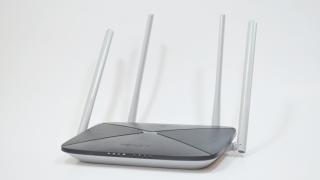Prezentare Mercusys AC12: Router dual-band accesibil, ideal pentru streaming HD și jocuri online