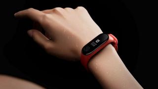 Turul Magazinelor #514: Pachet laptop cu Windows 10 şi Office, card cadou la produse fitness eMAG.ro, HDD şi Mi Band 3 la super preţ