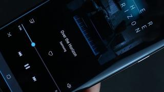 Samsung ar putea prezenta un display OLED deosebit la CES 2019; Fără difuzoare la vedere pe viitoarele smartphone-uri