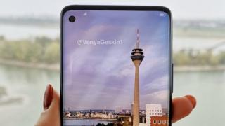 Acționarea camerei selfie de pe Galaxy S10 direct din lockscreen s-ar putea dovedi problematică; Iată de ce