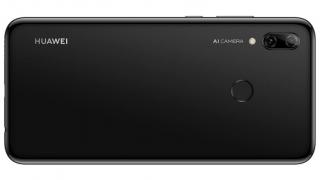 Huawei P Smart (2019) devine oficial, cu breton mic, cameră duală și procesor Kirin 710