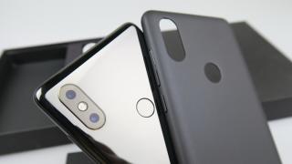 Xiaomi Mi Mix 2s primește un update software, cu focusul pus pe îmbunătățirea camerei foto