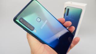 Samsung Galaxy A9 (2018): Baterie care nu s-ar face de râs nici pe un battery phone