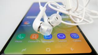 Samsung Galaxy A9 (2018): Acustică bună chiar și fără difuzoare stereo, volum puternic, multiple opțiuni și reglaje