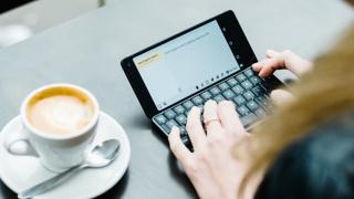 Lumea încă vrea un Nokia Communicator; Iată un succesor neoficial prezentat la CES 2019 - Cosmo Communicator