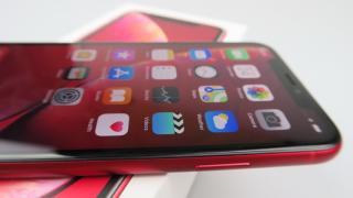 iPhone XR se vinde mai bine decât iPhone XS şi XS Max la un loc, cel puţin în SUA; Iată procente