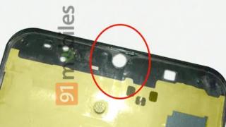 Samsung Galaxy A50 are confirmat display-ul Infinity V cu decupaj picătură; Vedem fotografiat cadrul de la interior