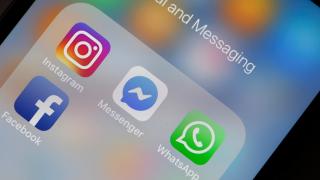Apple blochează aplicaţiile Facebook şi Google de la instalare și test, în versiunile interne