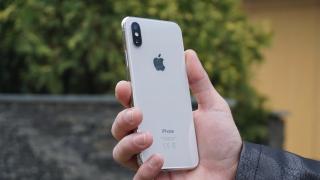 Turul Magazinelor #528: Aparat foto mirrorless la reducere, iPhone X la preţ bun, televizor LED la câteva sute de lei