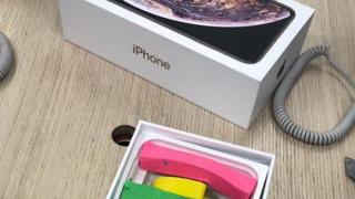 Se întâmplă ceva ciudat la Media Galaxy Craiova: între spargeri şi plastilină în cutia de iPhone...