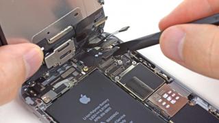 Apple începe să îşi proiecteze singură propriile modemuri, cu o echipă in house; Cheia pentru 5G rapid?