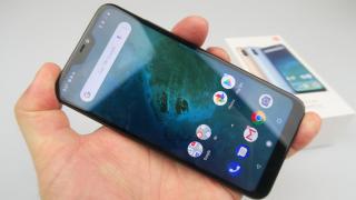 Xiaomi Mi A2 Lite: OS, UI, aplicaţii pe bază de Oreo, acuşa şi Pie