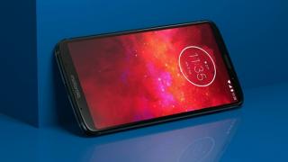 Startul actualizării lui Moto Z3 Play la Android 9.0 Pie se dă în SUA; Curând și în alte regiuni