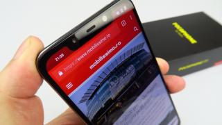 Xiaomi Pocophone F1 va primi în sfârşit suport pentru streaming pe Netflix, după un update OTA