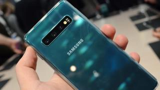 MWC 2019: Samsung Galaxy S10 - Prezentare hands-on a variantei mai mici de flagship nou (Video)