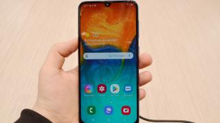 MWC 2019: Samsung Galaxy A50 - Prezentare hands-on cu cel mai dorit telefon midrange din Barcelona