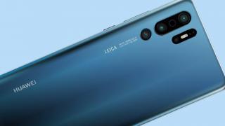 Huawei P30 Pro apare în cele mai credibile imagini de până acum; Are 3 camere în spate, zoom 10x şi breton mai mic