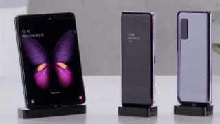 Turul Magazinelor #539: Samsung Galaxy Fold în oferta unui retailer de la noi, televizor LED la câteva sute de lei, cameră web 4K