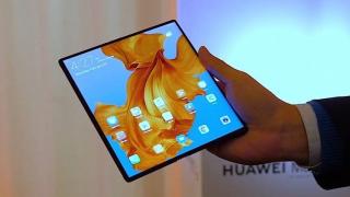 Smartphone-uri pliabile sub 1000 de euro şi "telefoane de 5 metri"; Iată ce promite CEO-ul Huawei într-un nou interviu