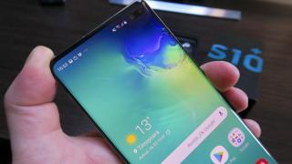 Samsung Galaxy S10+: Conectivitate cu de toate şi viteze foarte mari