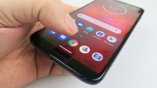 Motorola Moto Z3 Play: Benchmark-uri la bătaie chiar cu modele cu Snapdragon 660