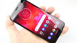 Motorola Moto Z3 Play: Acustică cu difuzor singular, bătând 2-3 flagship-uri