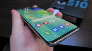 Samsung Galaxy S10+: Benchmark-uri de podium sau top 5 când intră Apple în ecuaţie