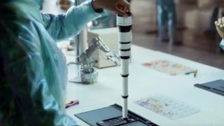 Oppo Reno primeşte un teaser video care face aluzie la super zoom-ul său 10X (Video)