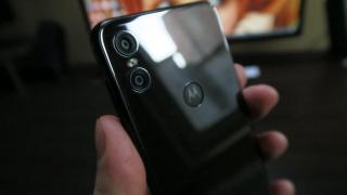 Motorola One: Camera nu filmează rău şi are culori bine calibrate