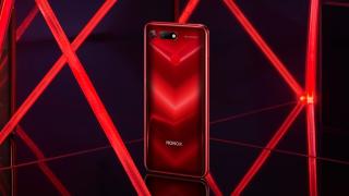 Honor anunță un parteneriat strategic cu eMAG; Aduce la vânzare în exclusivitate modelele View 20 Moschino și Honor 10 Lite