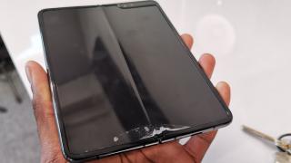 În ciuda problemelor lui Samsung Galaxy Fold, sud-coreenii decid să nu amâne debutul pliabilului; Pornește totuși o investigație