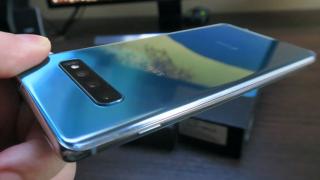 Samsung Galaxy S10 primeşte modul Night dedicat printr-o actualizare software