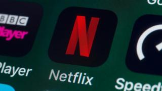 Netflix România oferă acum şi abonamente de 3.99 euro pentru vizionare pe mobil