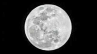 Huawei P30 Pro ar folosi un şablon predefinit cu Luna pentru acele capturi cu zoom mare (Zvon)
