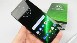 Motorola Moto G7 Plus: Autonomie satisfăcătoare în cazul bateriei, FULGER la încărcare