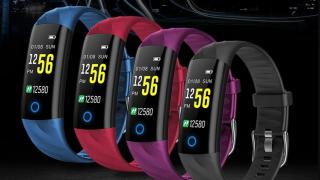 Brățară fitness cu senzor de puls și certificare IP67 la doar 76 lei acum pe Cafago.com