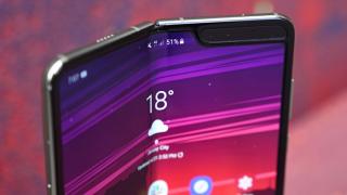 Comenzile lui Samsung Galaxy Fold vor fi anulate automat în următoarele săptămâni
