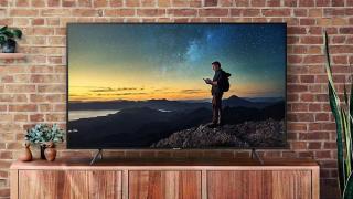 Turul Magazinelor #563: Televizor 4K Samsung la preţ bun, o trotinetă nouă cu scaun pe piaţa locală şi 2 telefoane cu cameră triplă la preţ ridicol