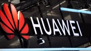 Huawei primește o licență temporară pentru a livra update-uri software Android către telefoanele din portofoliu