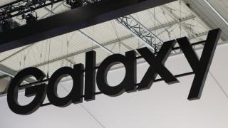 Samsung Galaxy S11 ar urma să vină cu o cameră foto integrată în ecran