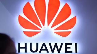 Huawei le-ar fi solicitat creatorilor de aplicații să dezvolte software pentru un magazin de aplicații din afara Chinei anul trecut