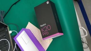 Redmi K20 Pro apare în noi fotografii înaintea lansării de mâine; Sunt confirmate și câteva dotări