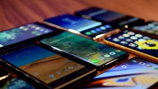 Livrările de smartphone-uri din primul trimestru al anului au scăzut cu 2.7%, Apple înregistrând cea mai mare depreciere la capitolul vânzări